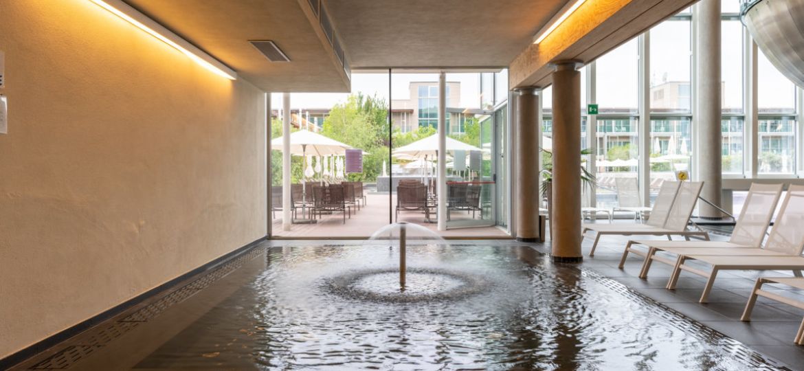 AQUALUX_indoor pool